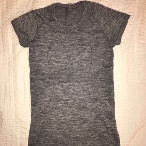 Lululemon swiftly tech short sleeve